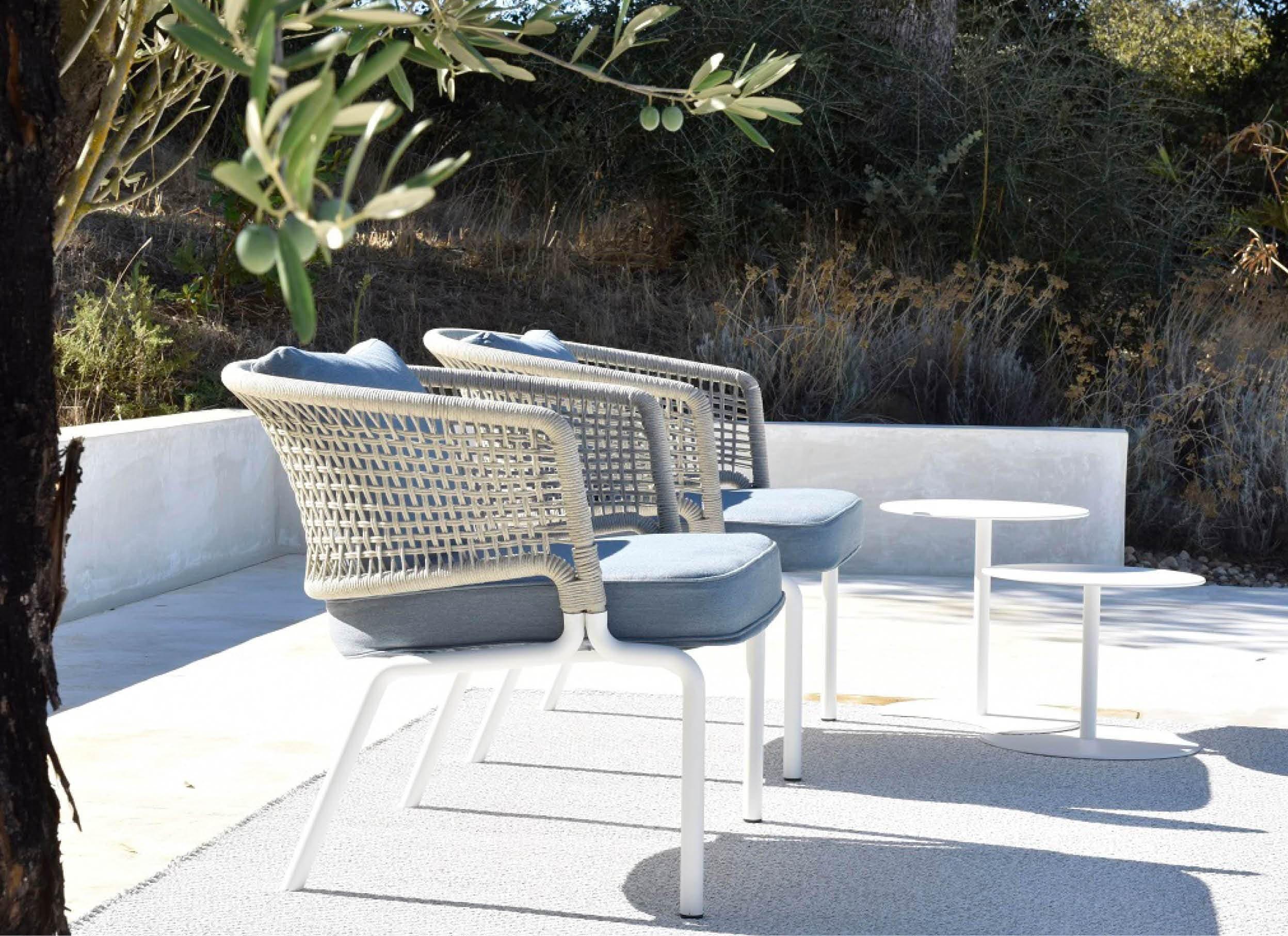 Contour Club Chair - Image 10