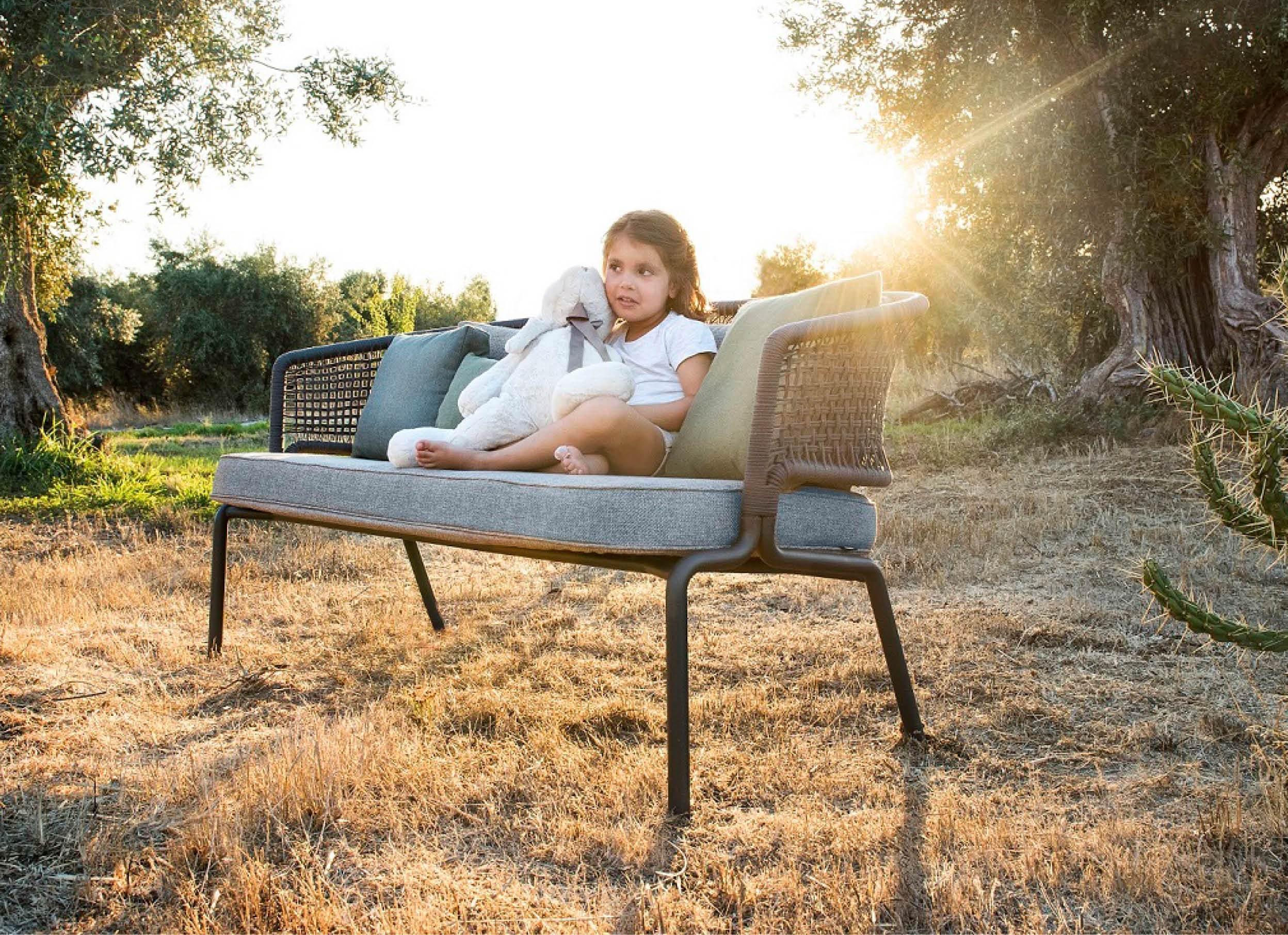 Contour Sofa - Image 13