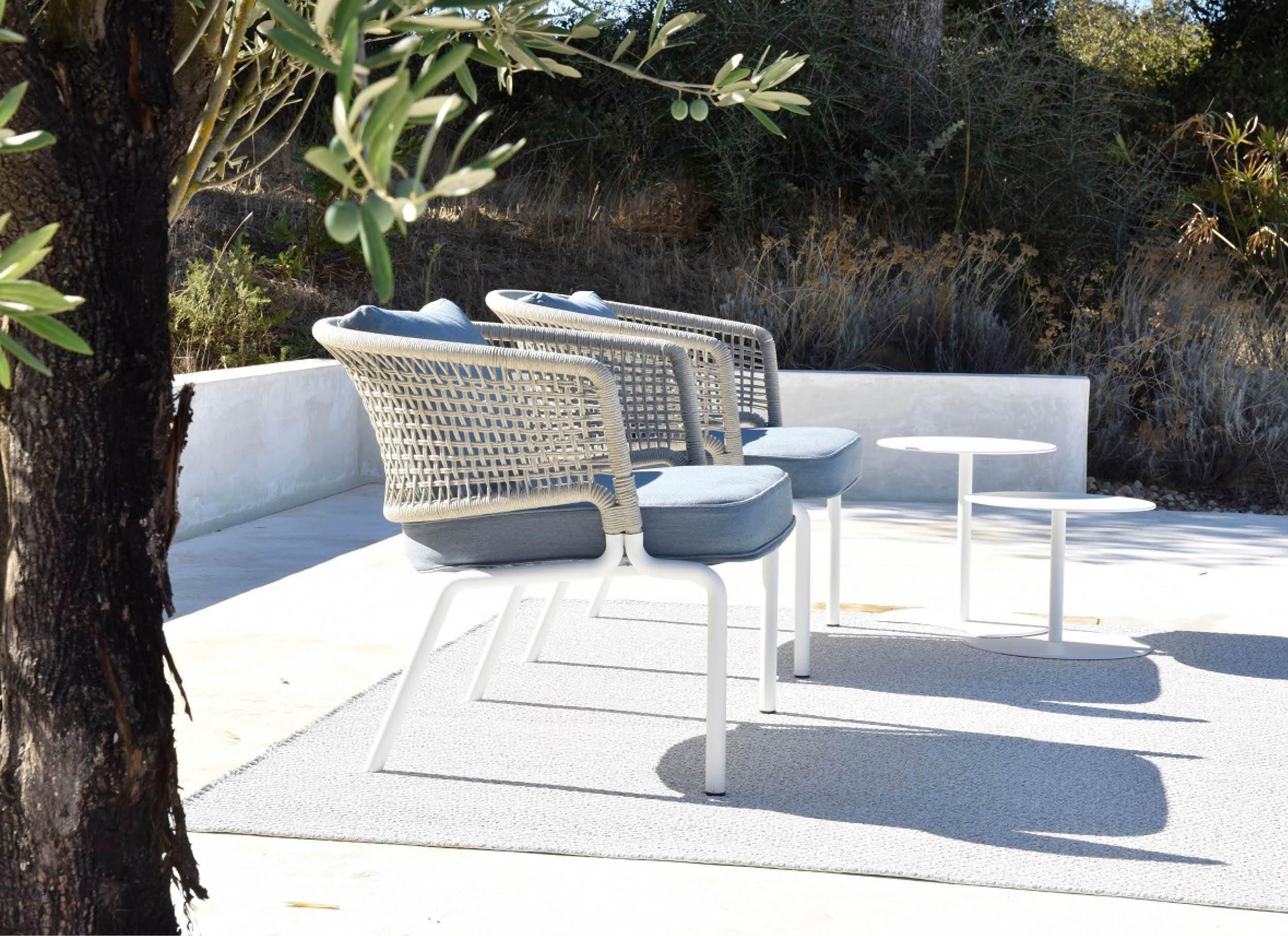 Contour Sofa - Image 6