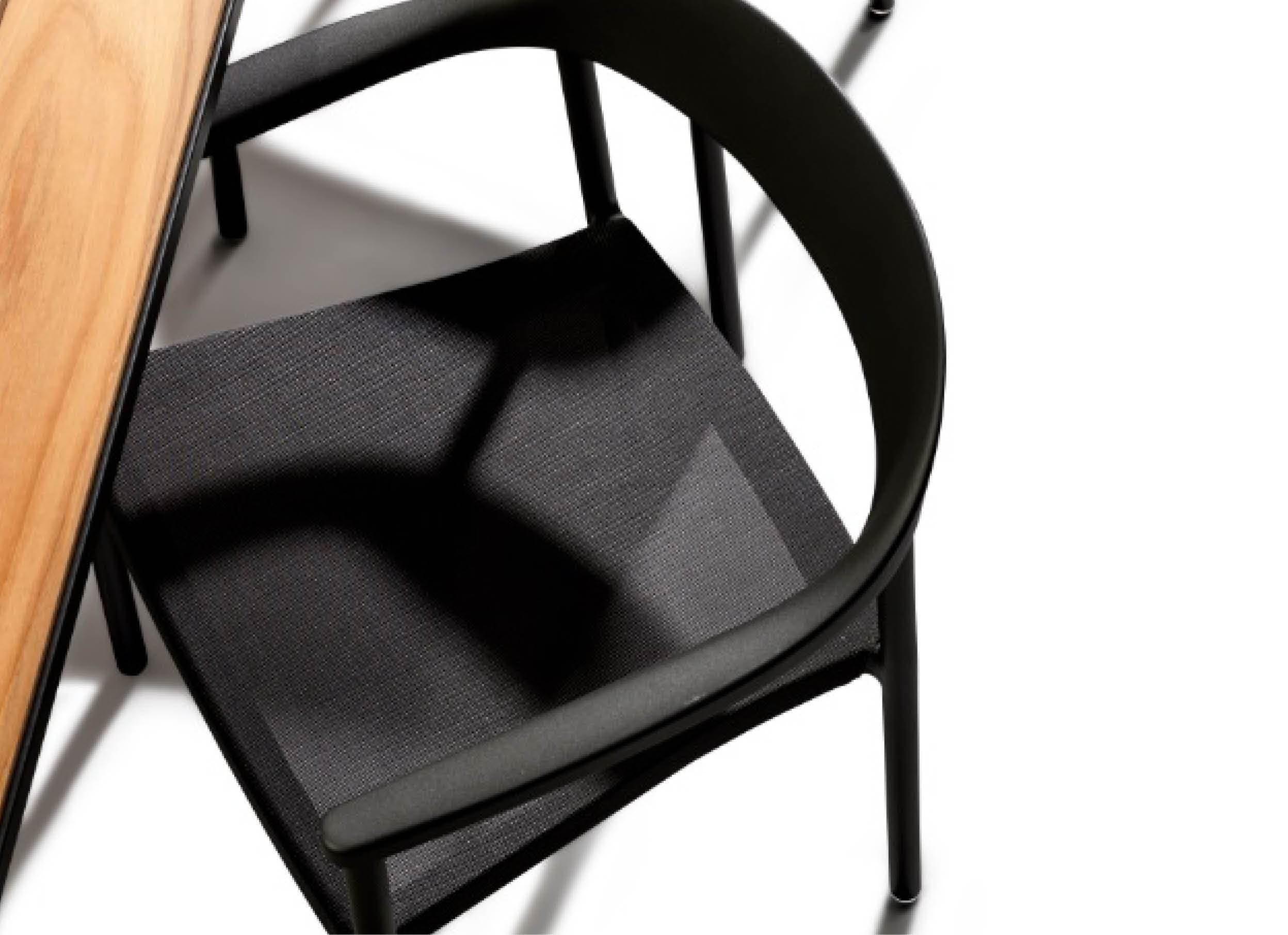 Illum Armchair - Image 13