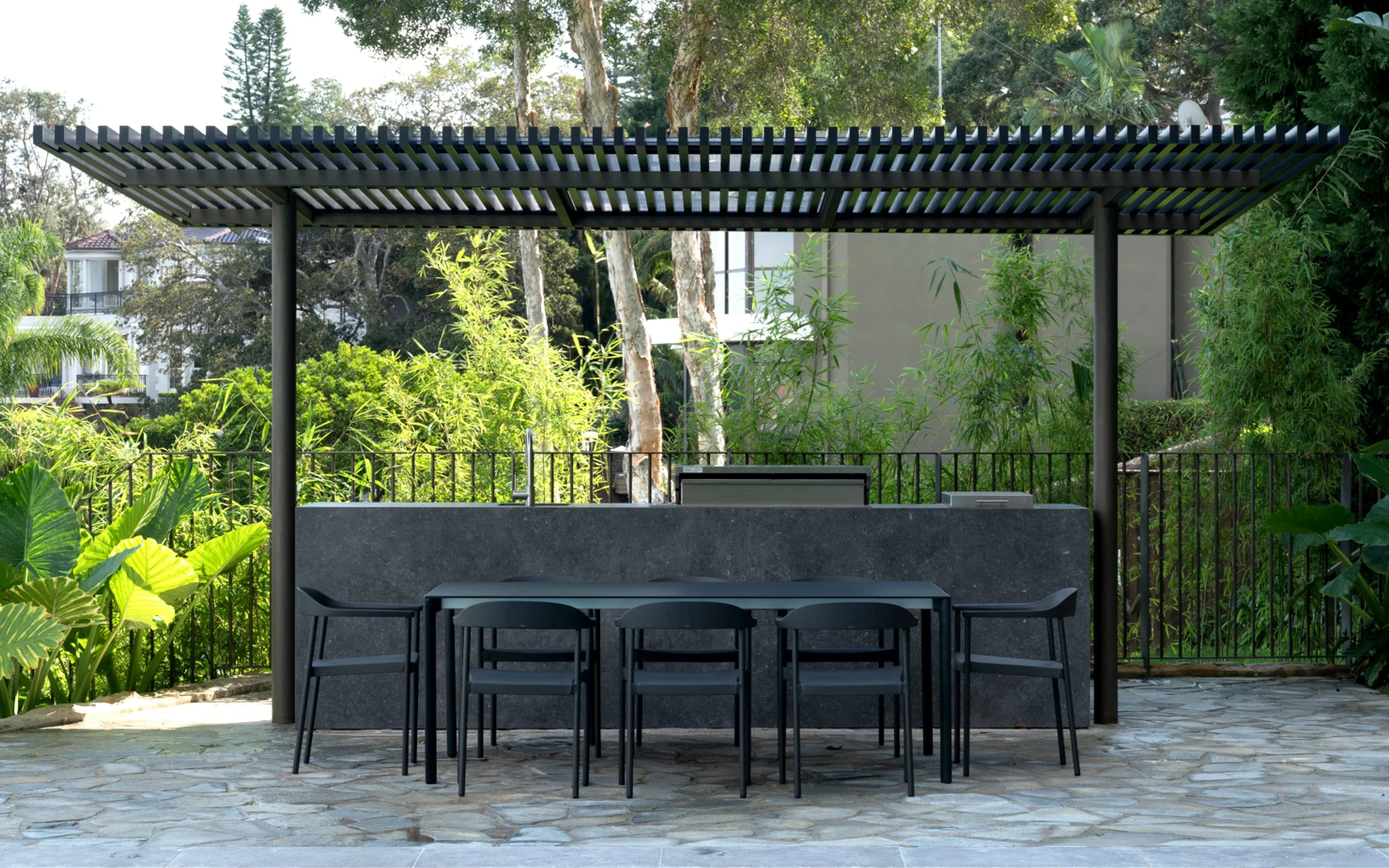 Illum Armchair - Image 9