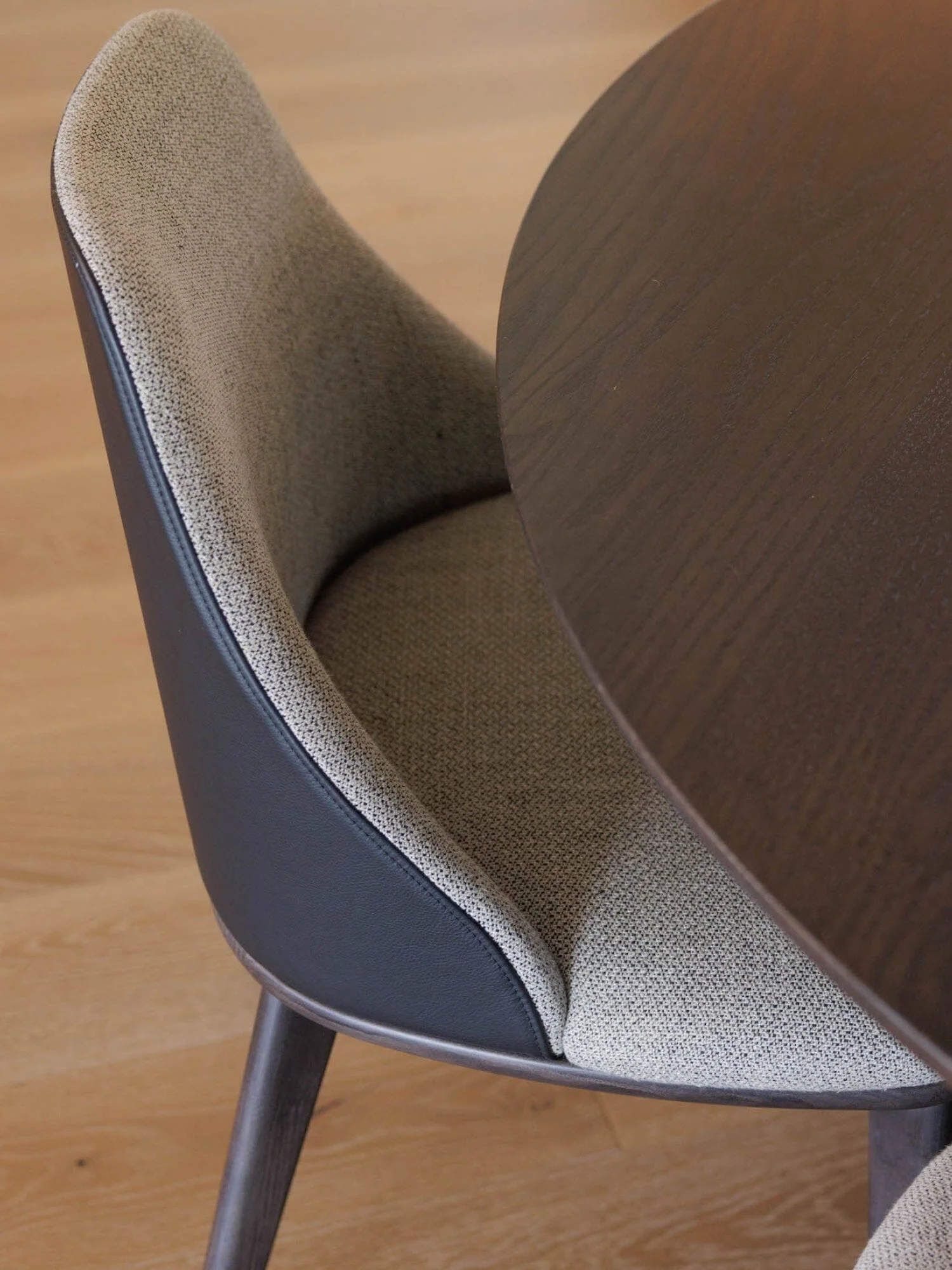 Johanna High Back Chair - Image 3