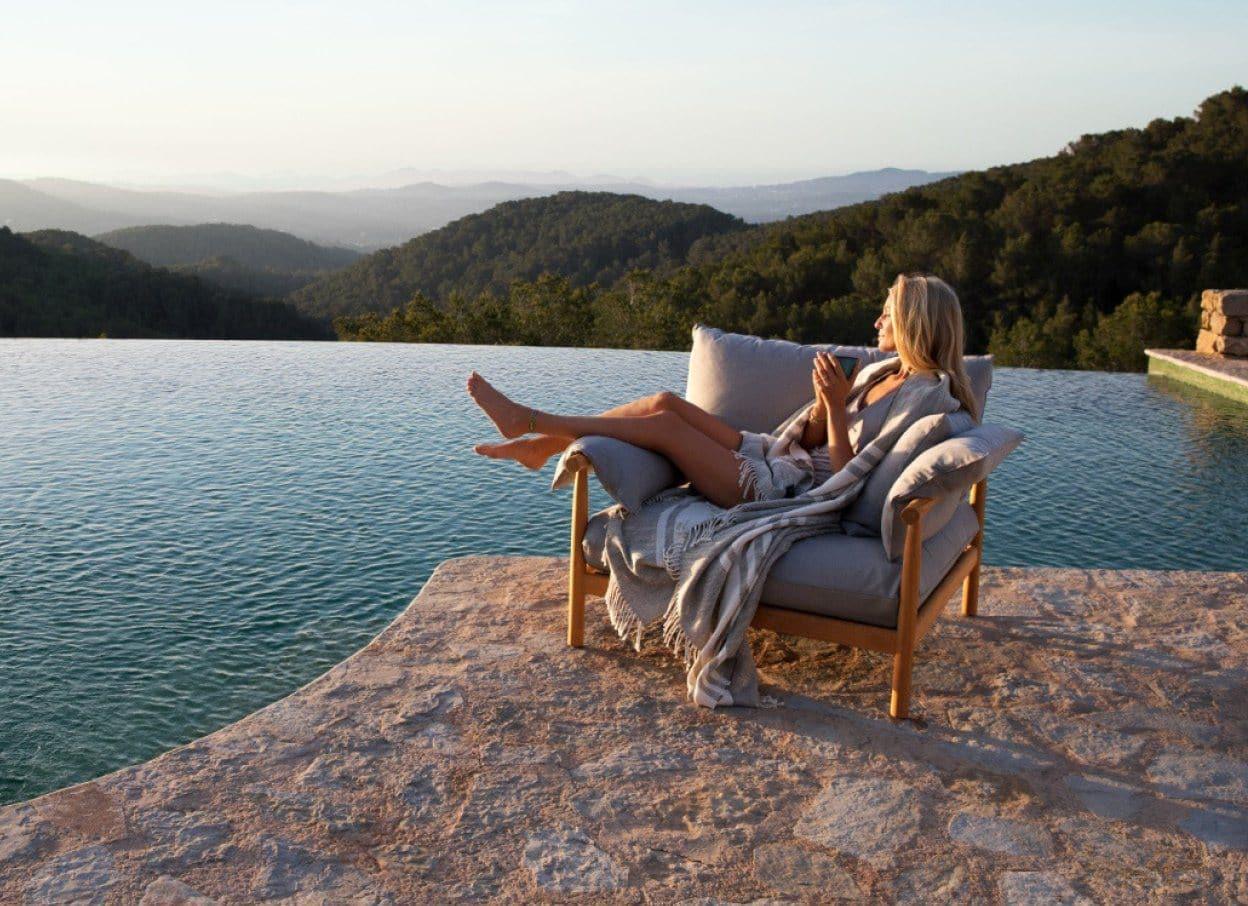 TIBBO Sofa - Image 7