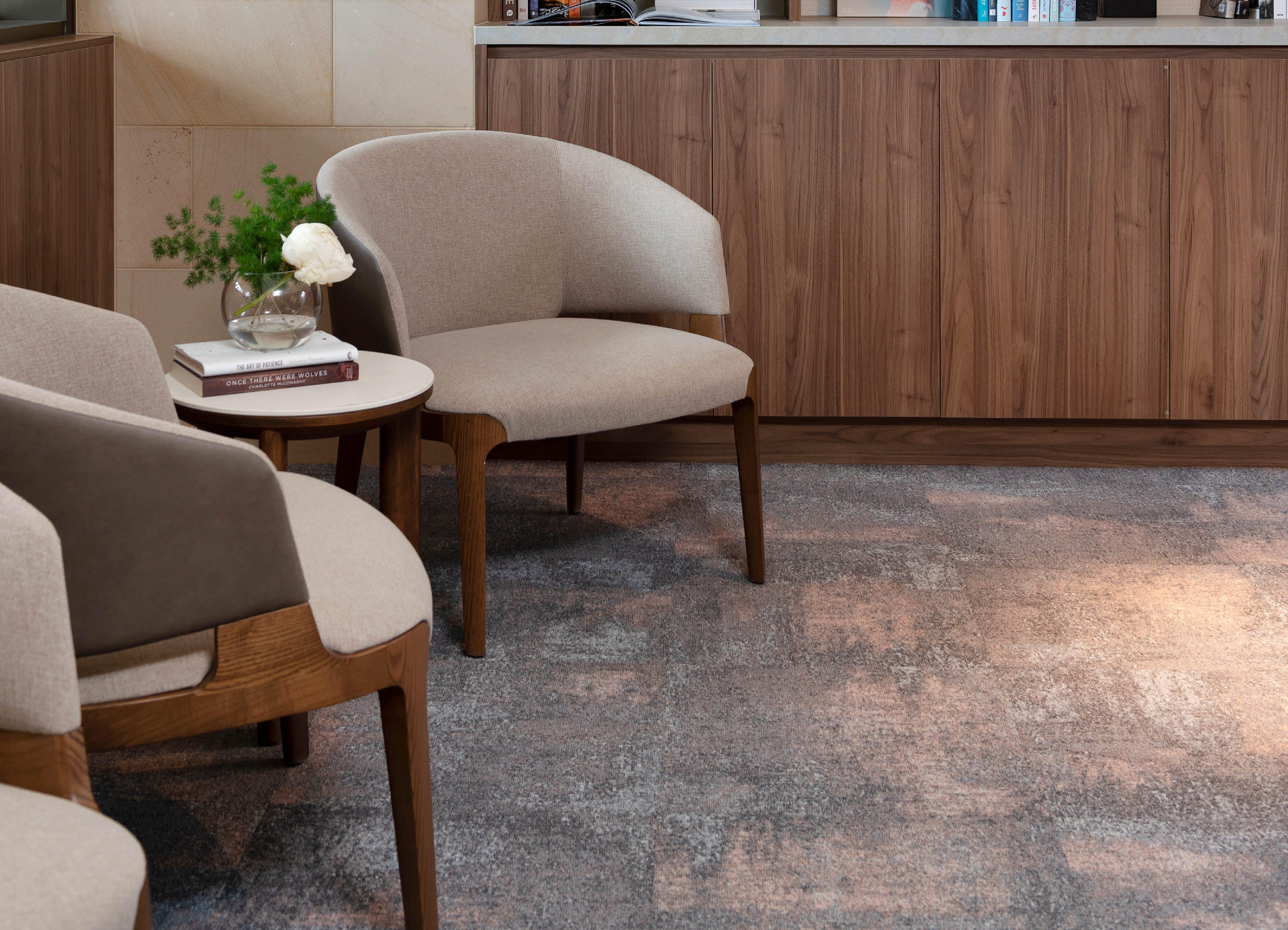 Velis Lounge Tub Chair - Image 3