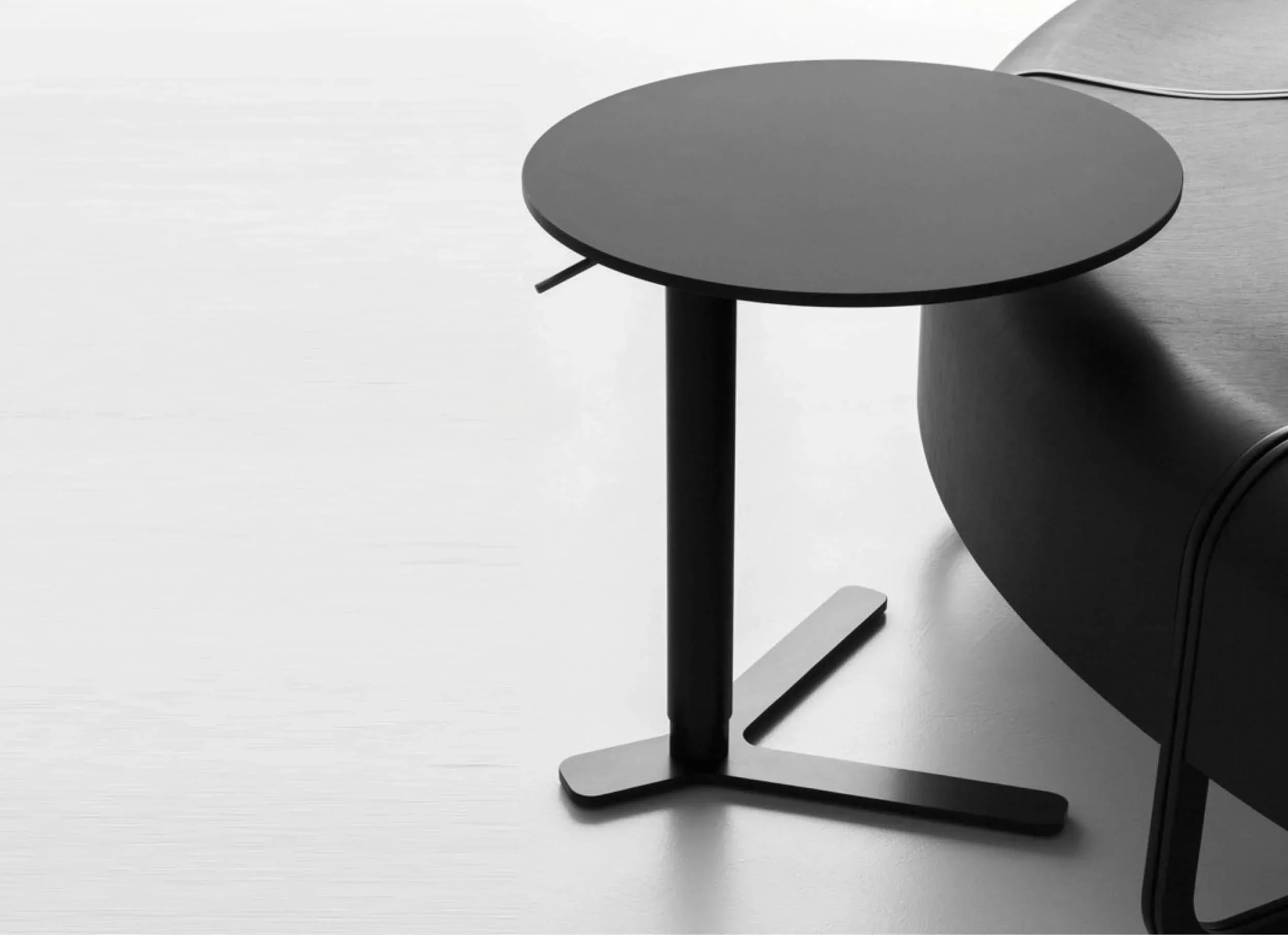 Yo Side Table - Image 5